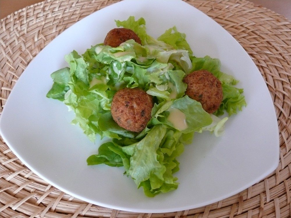 Salade aux accras de morue | VICI Solutions
